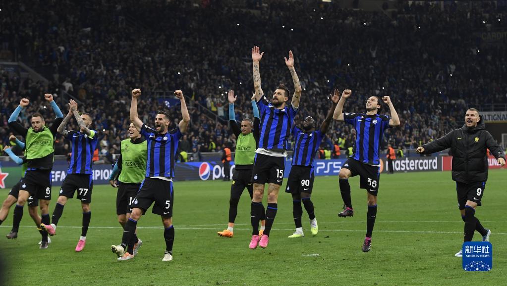 欧冠埃因霍温2-3马竞，阿尔瓦雷斯破门瑟洛特传射（欧冠：马竞3-2客胜埃因霍温，阿尔瓦雷斯建功瑟洛特传射）