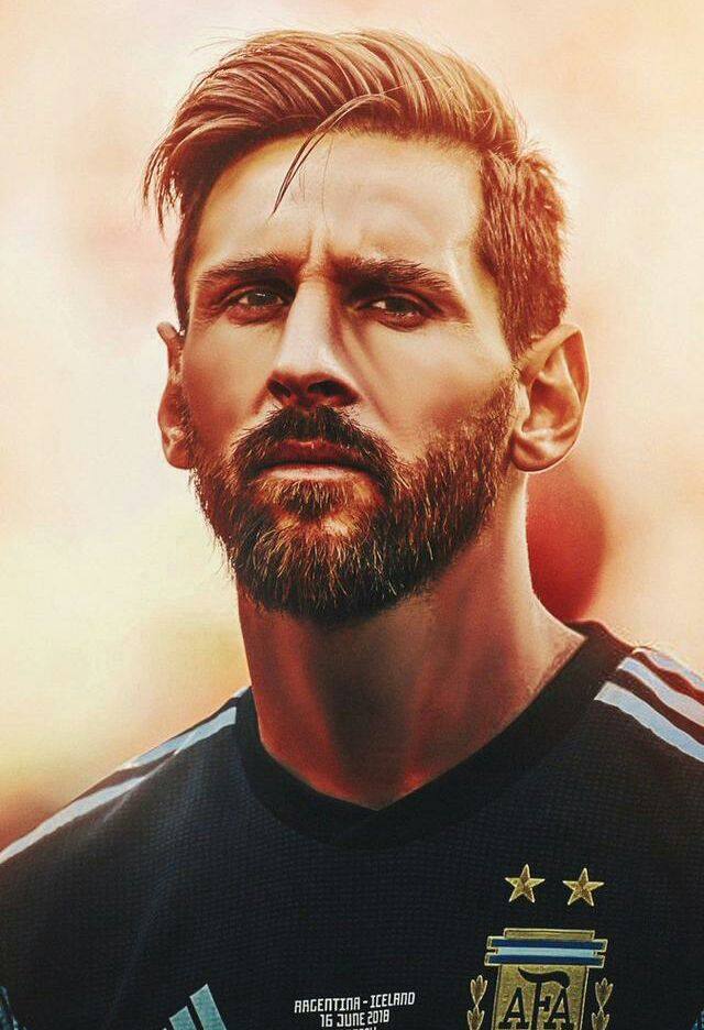 贝纳蒂亚：除了德布劳内，夏窗我们还联系过韦斯利-福法纳（贝纳蒂亚：今夏除德布劳内外，我们也与韦斯利-福法纳接触过）