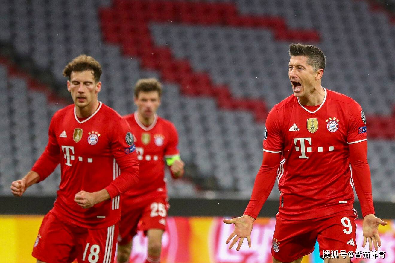 在科蜜们心中，2K4就是科比的签名鞋对吗？（在科比球迷眼里，2K4就等同于他的签名鞋吗？）