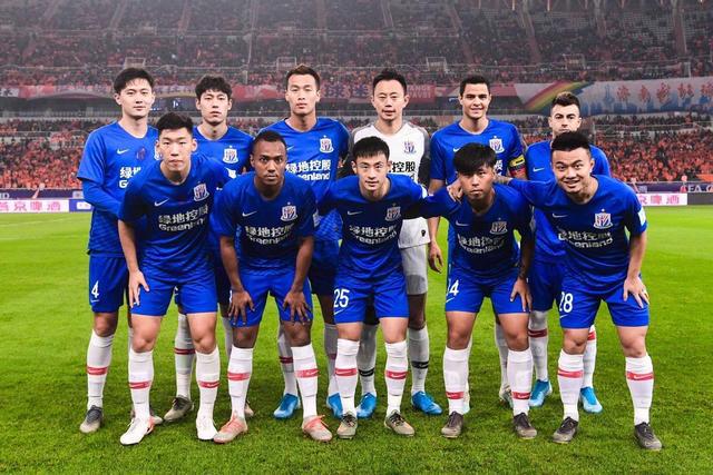 尤文公布客战那不勒斯大名单：伊尔迪兹领衔，弗拉霍维奇缺席（尤文出征那不勒斯名单出炉：伊尔迪兹领衔，弗拉霍维奇缺阵）