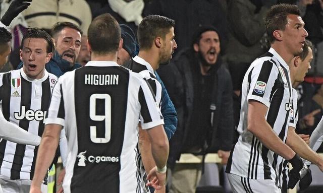 四川“巴蜀雄起杯”12月恢复：分男女组别，职业球员不能参加（四川“巴蜀雄起杯”12月重启：男女分组，职业选手不得参赛）