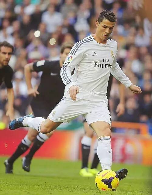 斯洛特：我已经让萨拉赫知道他不会参赛，这是我们唯一的交流