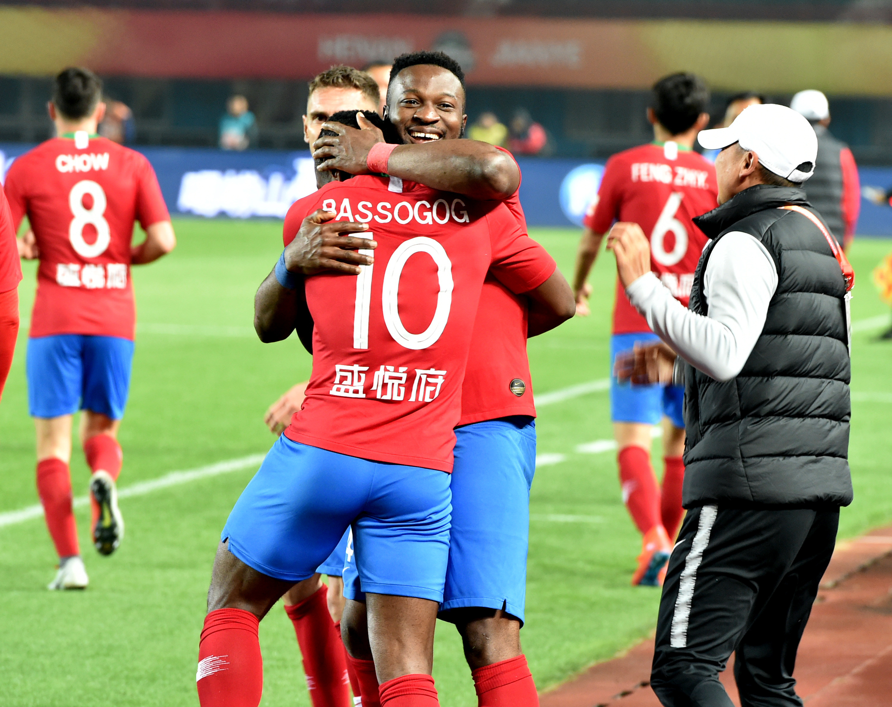 德天空：斯图加特有意G-加西亚但很难实现，他们转向其他目标（德天空：斯图加特看中G-加西亚难度大，已转攻其他人选）