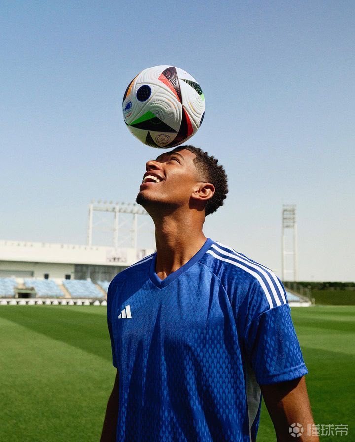 萨拉赫全场数据：出场44分钟2射0正，送出4次关键传球（萨拉赫本场表现：出战44分钟，2次射门0射正，贡献4次关键传球）